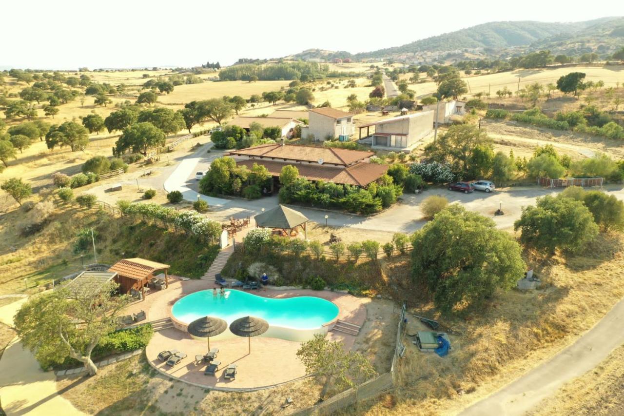 Agriturismo Pedru Caddu Tula Extérieur photo